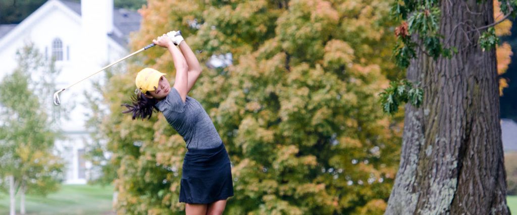  Cordelia Chan ’19 shot a total of 155 in the Williams Fall Invitational, placing eighth individually. Photo Courtesy of Sports Information.