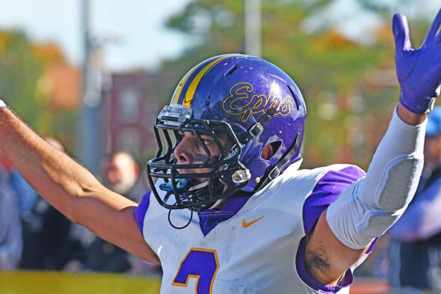Football continued its undefeated start to the season with a resounding victory away at Bowdoin. (Photo courtesy of Sports Information.)
