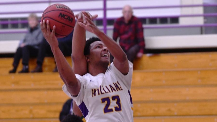 Men’s basketball takes down SUNY Delhi in first away game