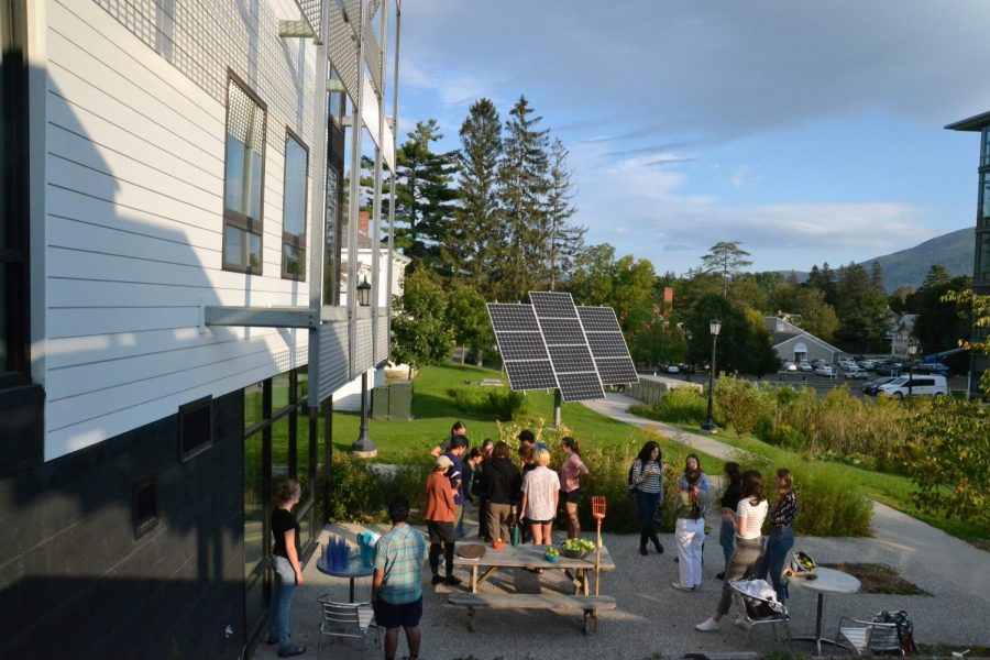 The Sustainable Living Lab partnered with the Zilkha Center to host a sustainable Cider Day on Oct. 2. (Photo courtesy of Huijun Huang.)