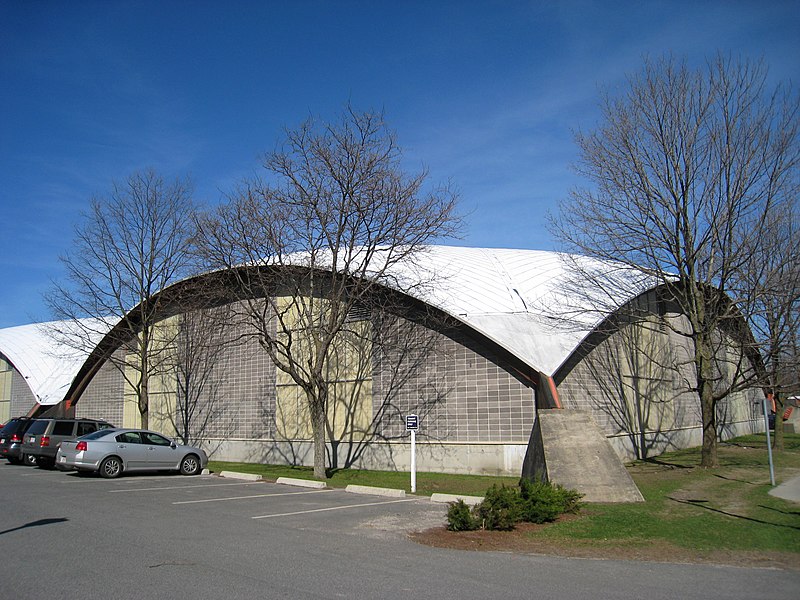 The field house was closed indefinitely after the discovery of a structural fault. (Photo courtesy of Wikimedia Commons)