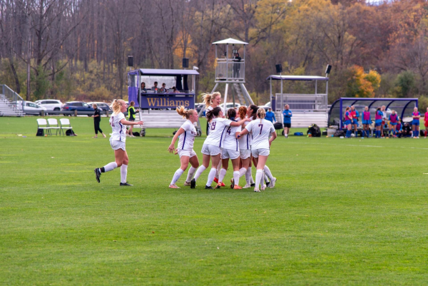 Women’s soccer beats Hamilton in penalties, advancing to the semifinal round of the NESCAC tournament. (Photo Courtesy of Sports Information.)
