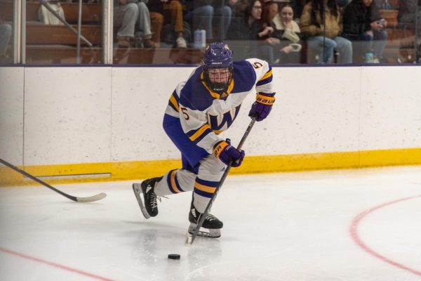 The wins against Connecticut College mark women’s ice hockey’s first NESCAC sweep since winning in December 2021 against Hamilton. (Photo courtesy of Sports Information.)