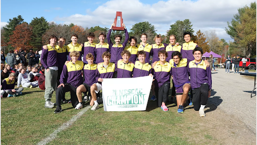 The victory at Bowdoin marks the closest point differential in NESCAC men’s cross country history. (Photo courtesy of Sports Information.)
