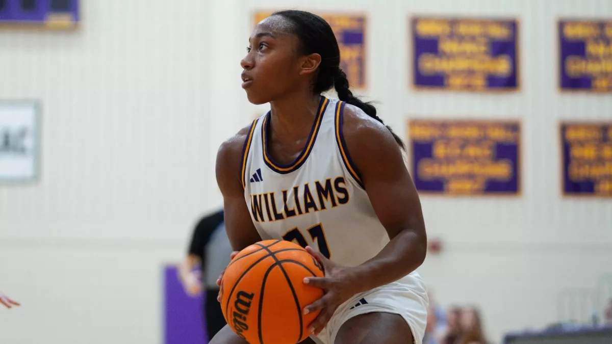 Walton dropped 24 points in the Ephs’ victory over Amherst. (Photo courtesy of Maya Singh.)
